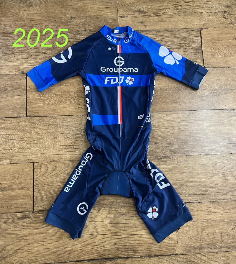 LASER CUT Skinsuit 2025 2026 G - Nail Art Xs recensie en prijs