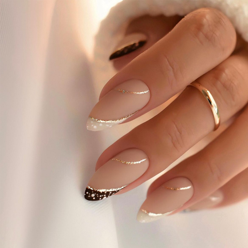 24-delige draagbare nagels in  - Nail Art French Nails recensie en prijs